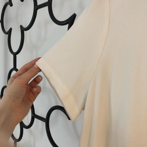 BCBG Max Azria Short Sleeve Sheer High Low Top - Picture 4 of 6